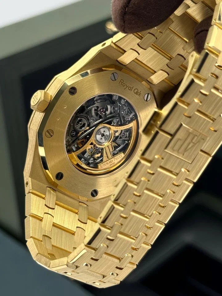 Audemars Piguet Royal Oak - Image 2